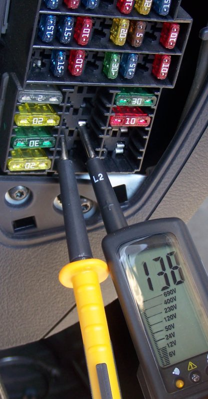 TESTEUR MULTIFONCTION AVEC VÉRIFICATEUR D'ABSENCE DE TENSION - HU31009 – Image 4